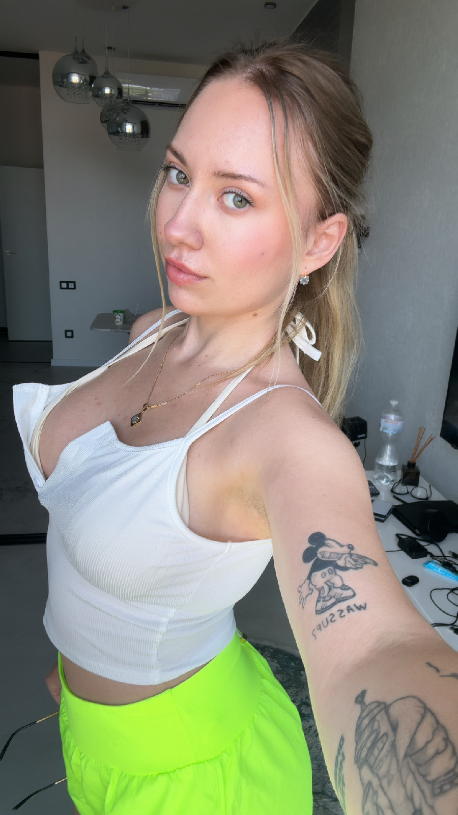 KateV in her underwear in Milwaukee