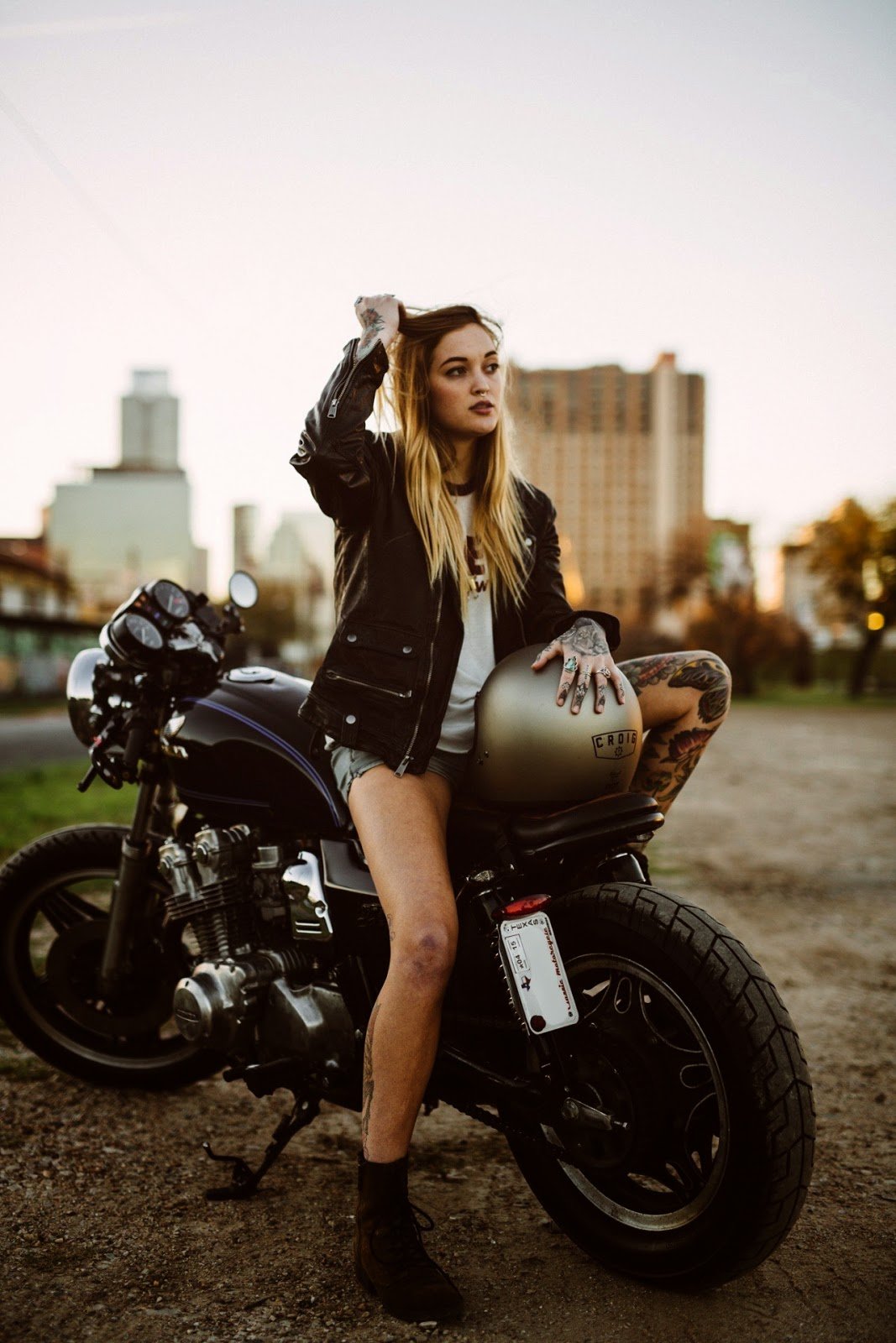 Beautiful girls and bikes in Milwaukee