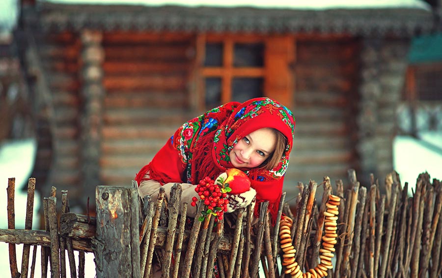 Sexy girl Women in Slavic costumes in Milwaukee