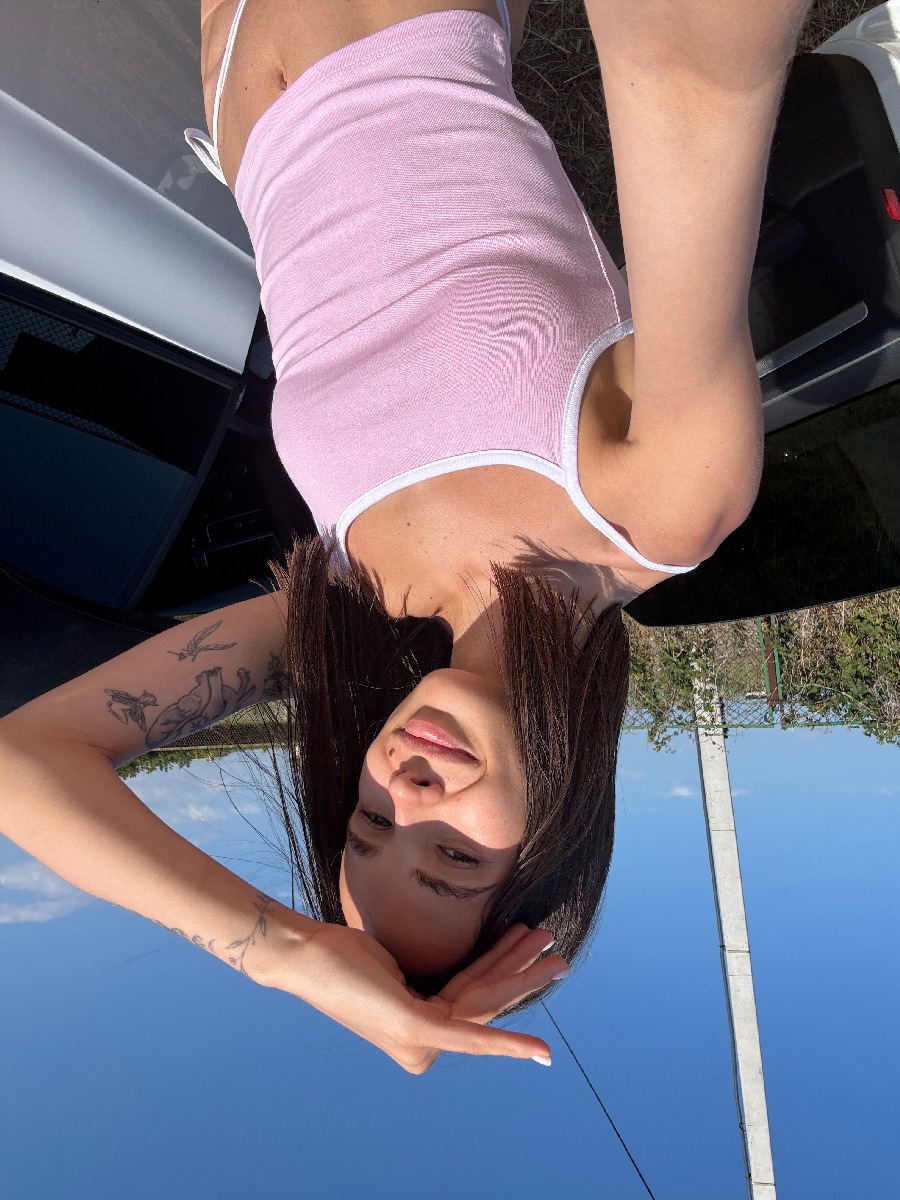 Sexy model Tina in Milwaukee